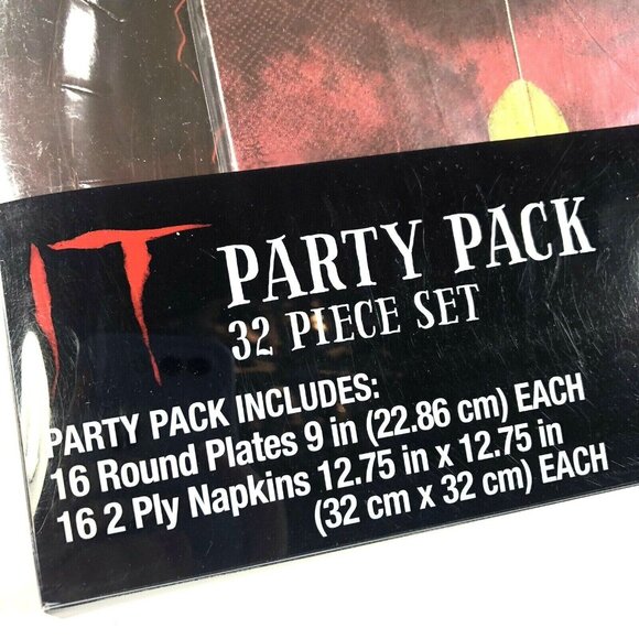 It Pennywise 32 Piece Party Pack Paper Plates Napkins Clown Horror Movie NEW - Picture 5 of 7